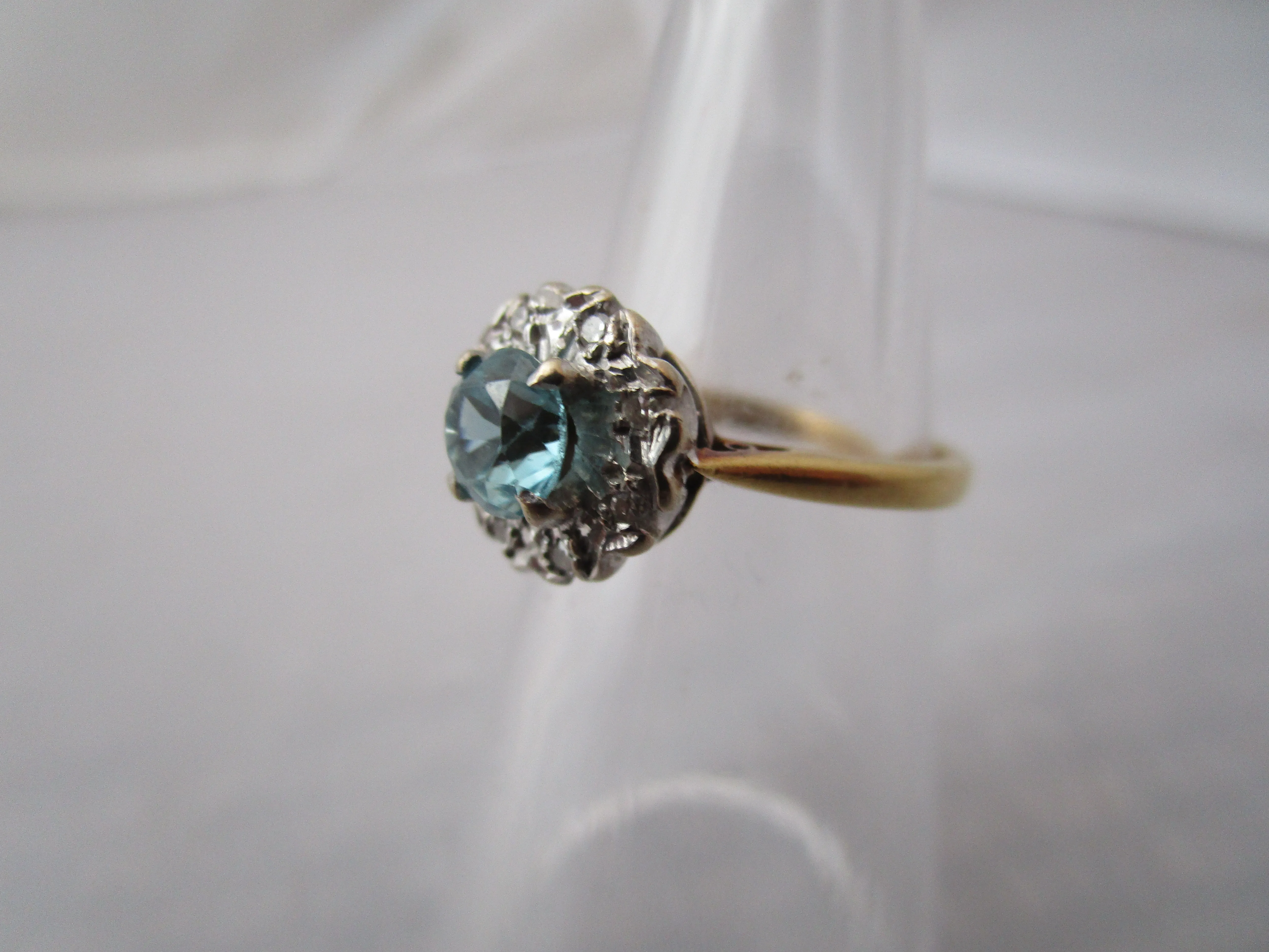 18K Gold Platinum Blue Zircon And Diamond Cluster Ring Vintage London 1969