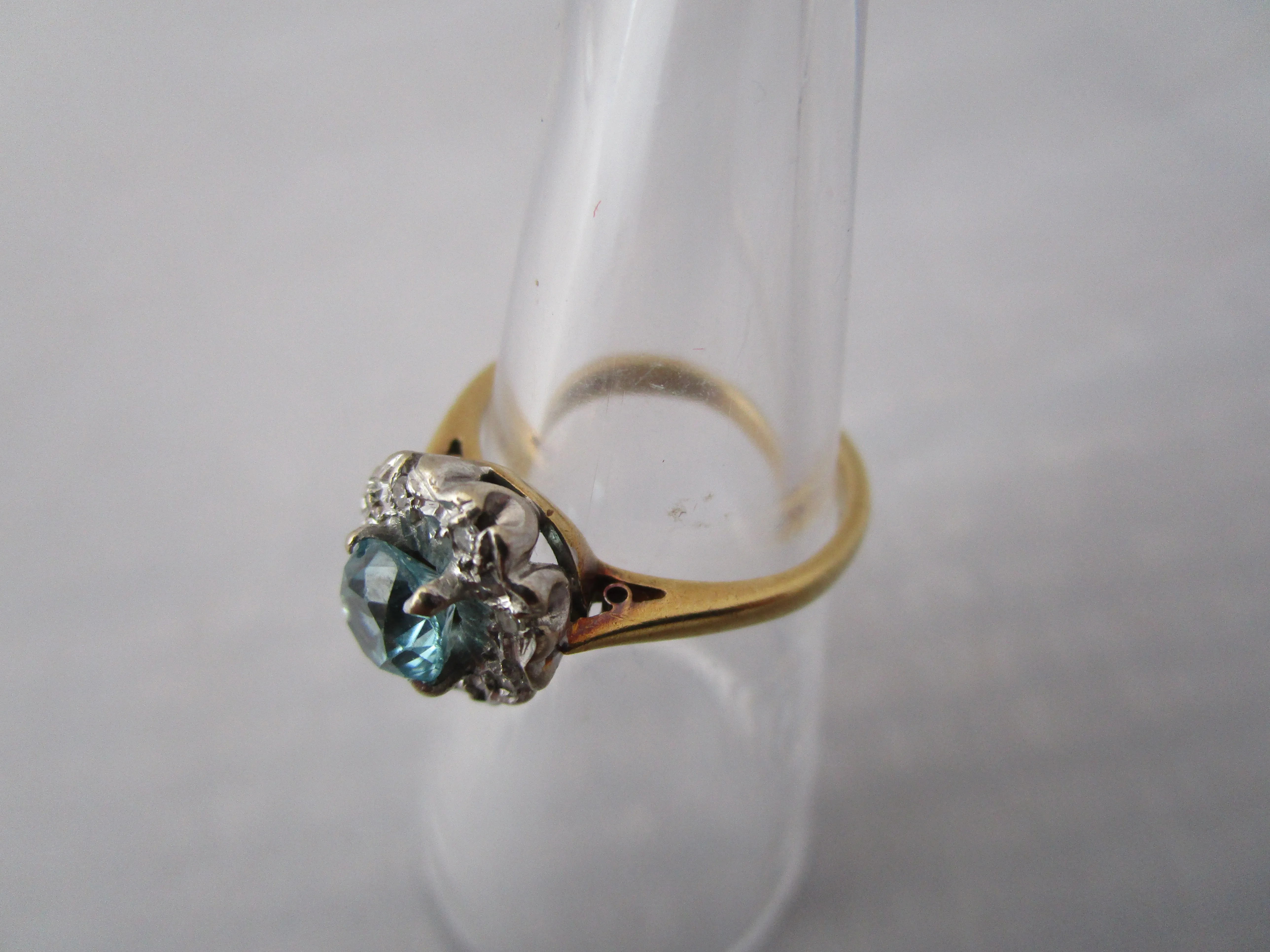 18K Gold Platinum Blue Zircon And Diamond Cluster Ring Vintage London 1969