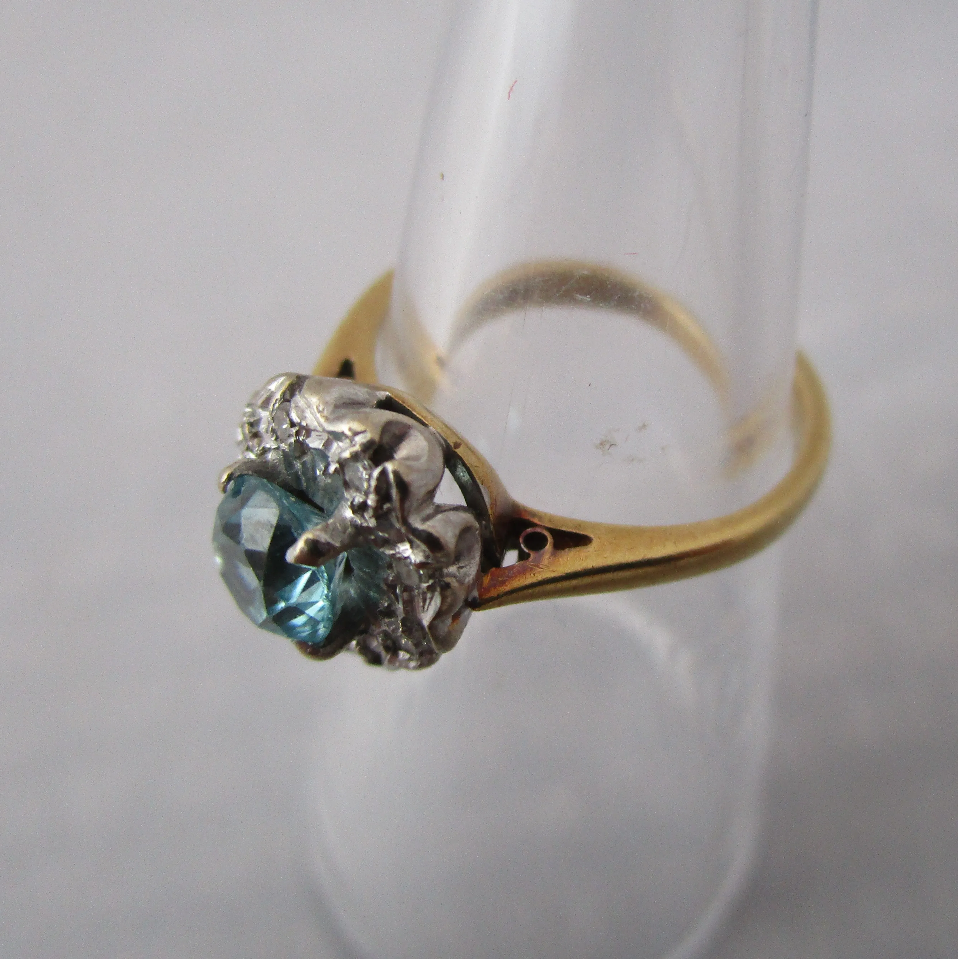 18K Gold Platinum Blue Zircon And Diamond Cluster Ring Vintage London 1969