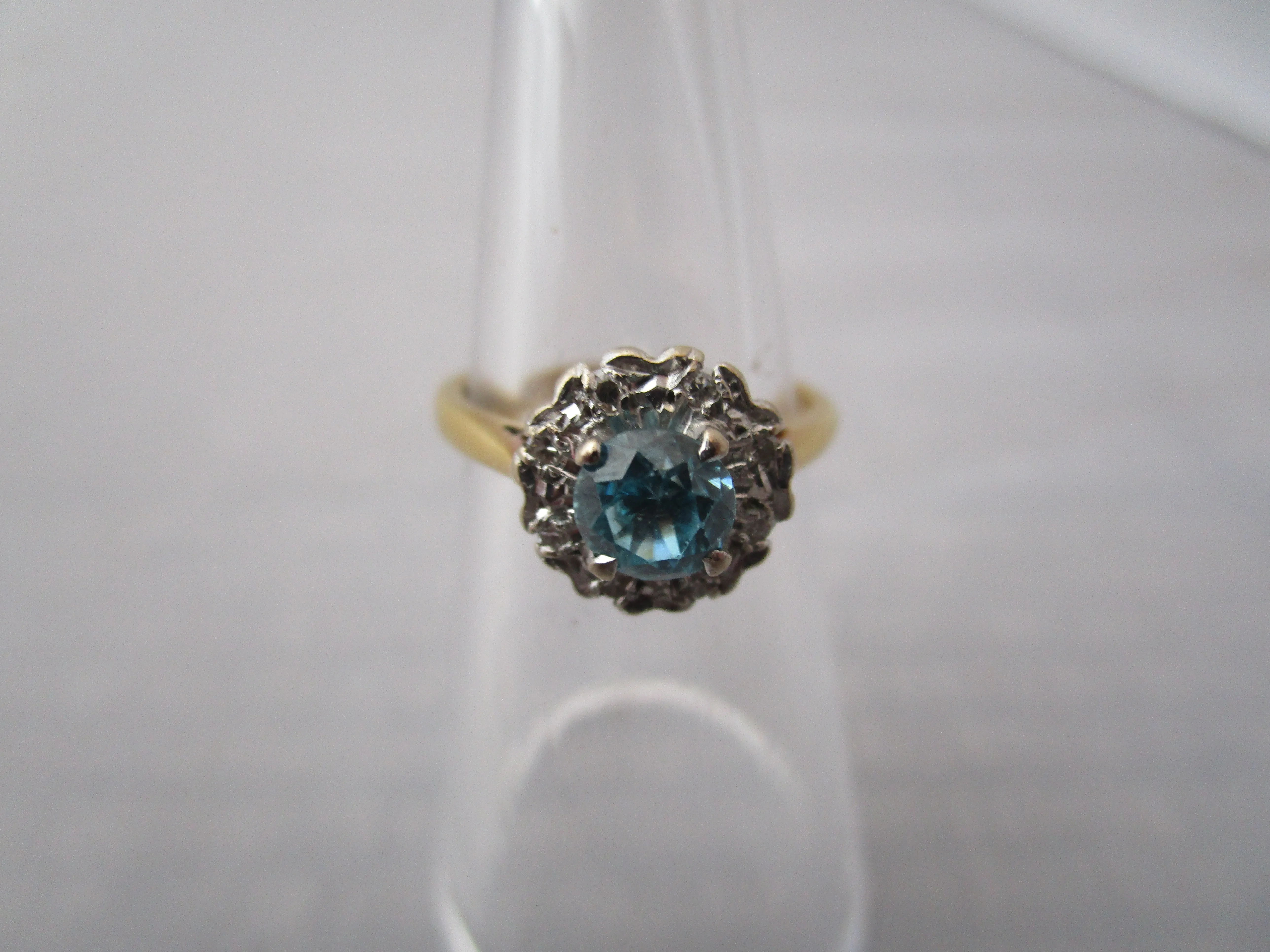 18K Gold Platinum Blue Zircon And Diamond Cluster Ring Vintage London 1969