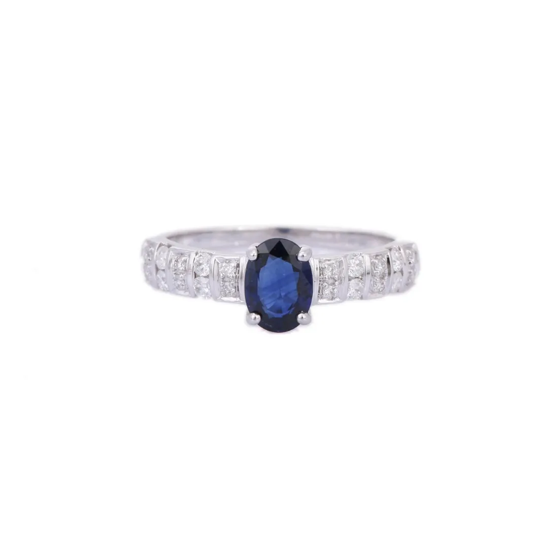 18K White Gold Sapphire Ring