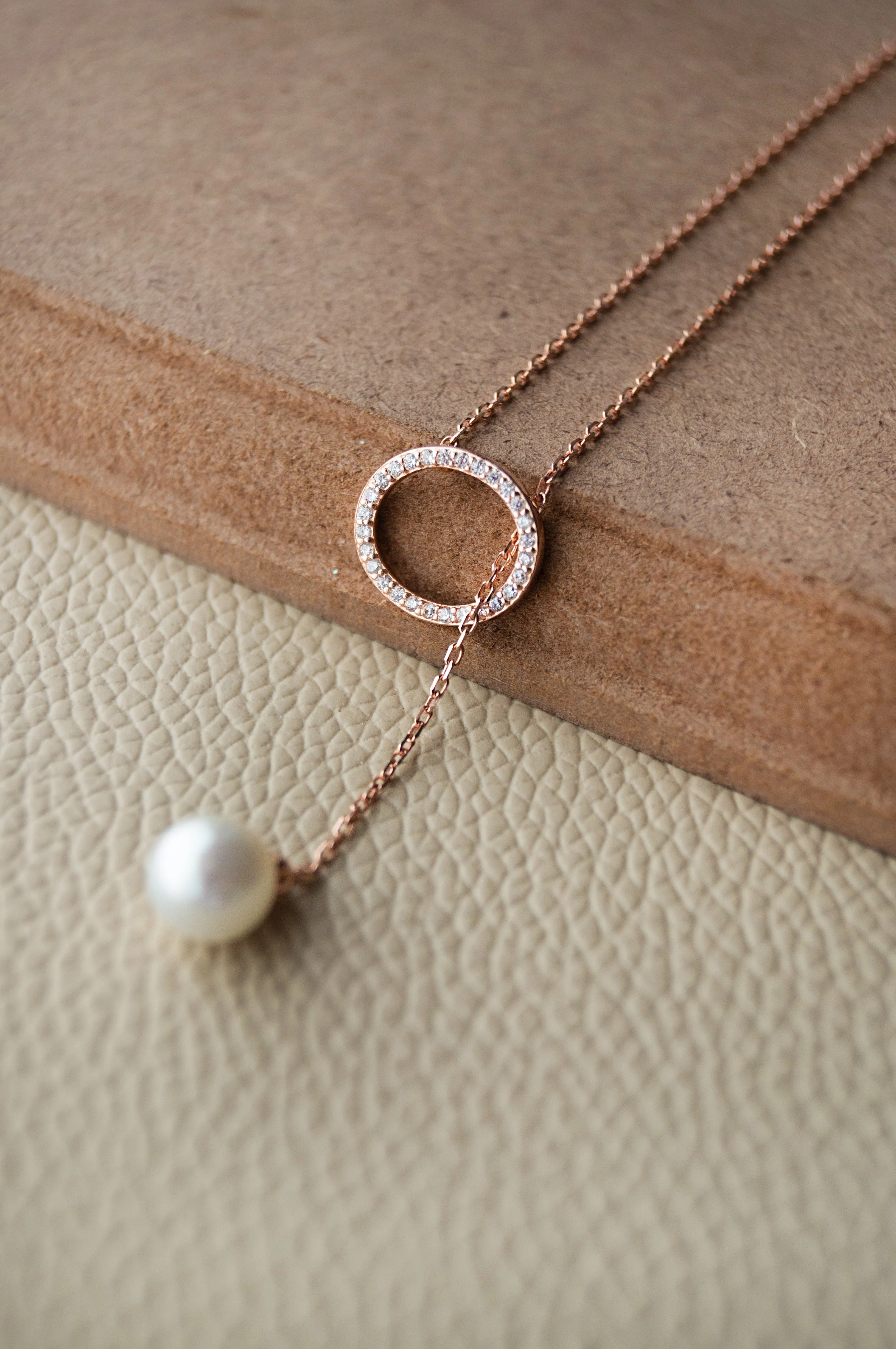 Adjustable Pearl With Circle Rose Gold Plated Sterling Silver Lariat Necklace