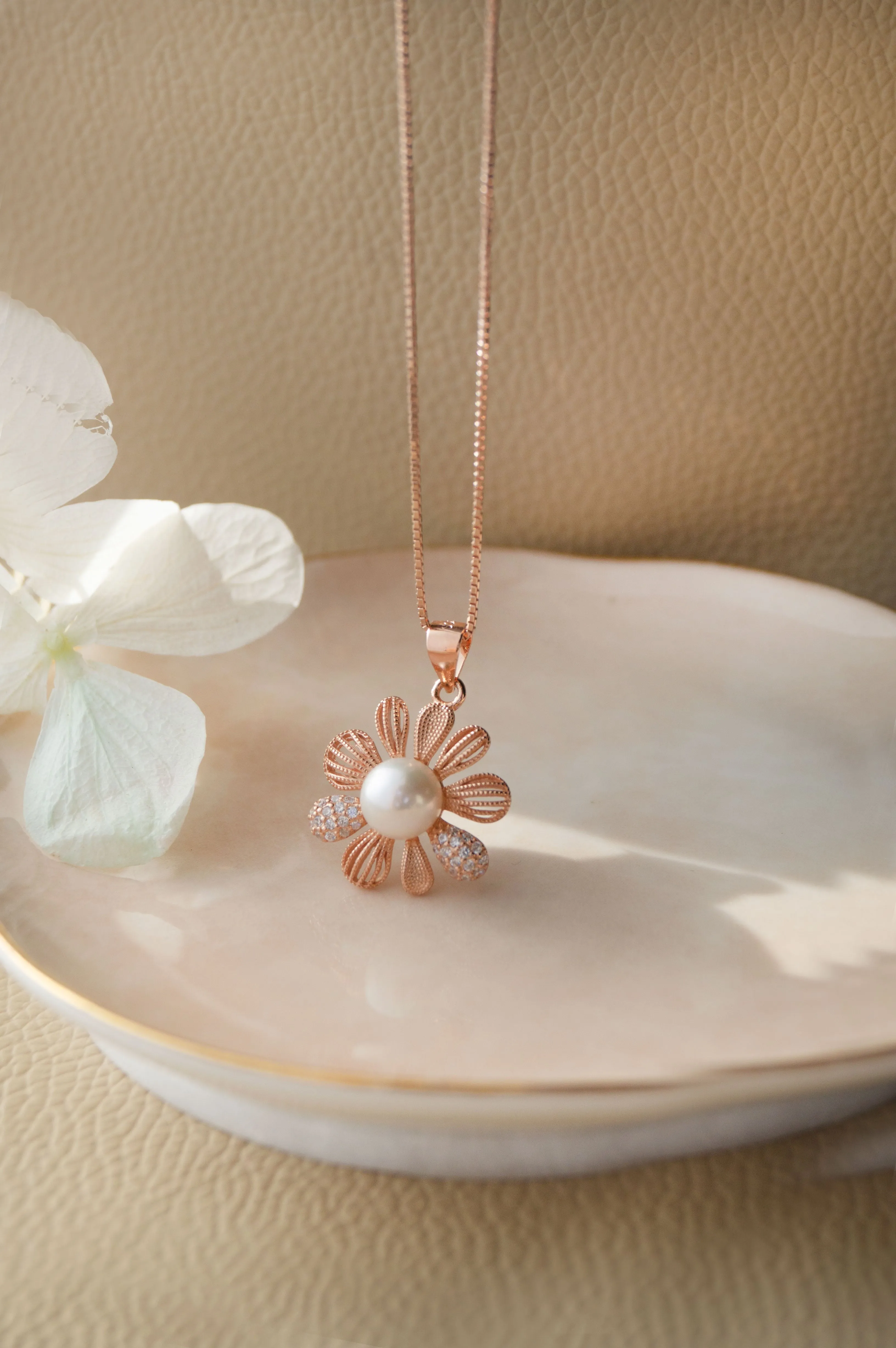 Alluring Pearl Rose Gold Plated Sterling Silver Pendant