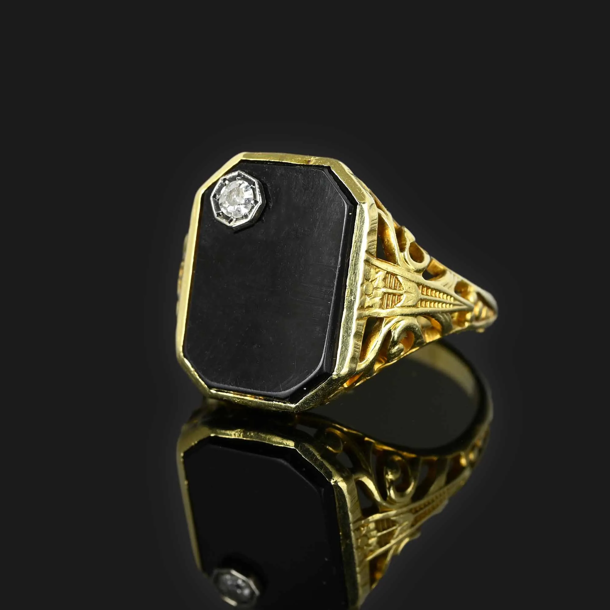 Art Deco 14K Gold Filigree Onyx Diamond Ring