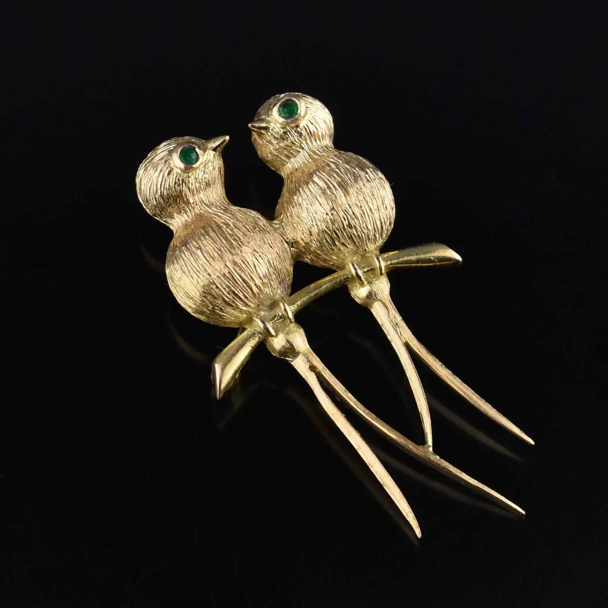 Beautiful Large 14K Gold Emerald Swallow Brooch Pin