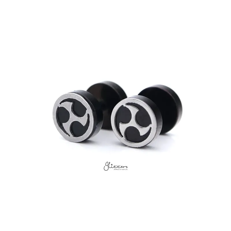 Black Round Fake Plug Earring with Silver Zed Shuriken