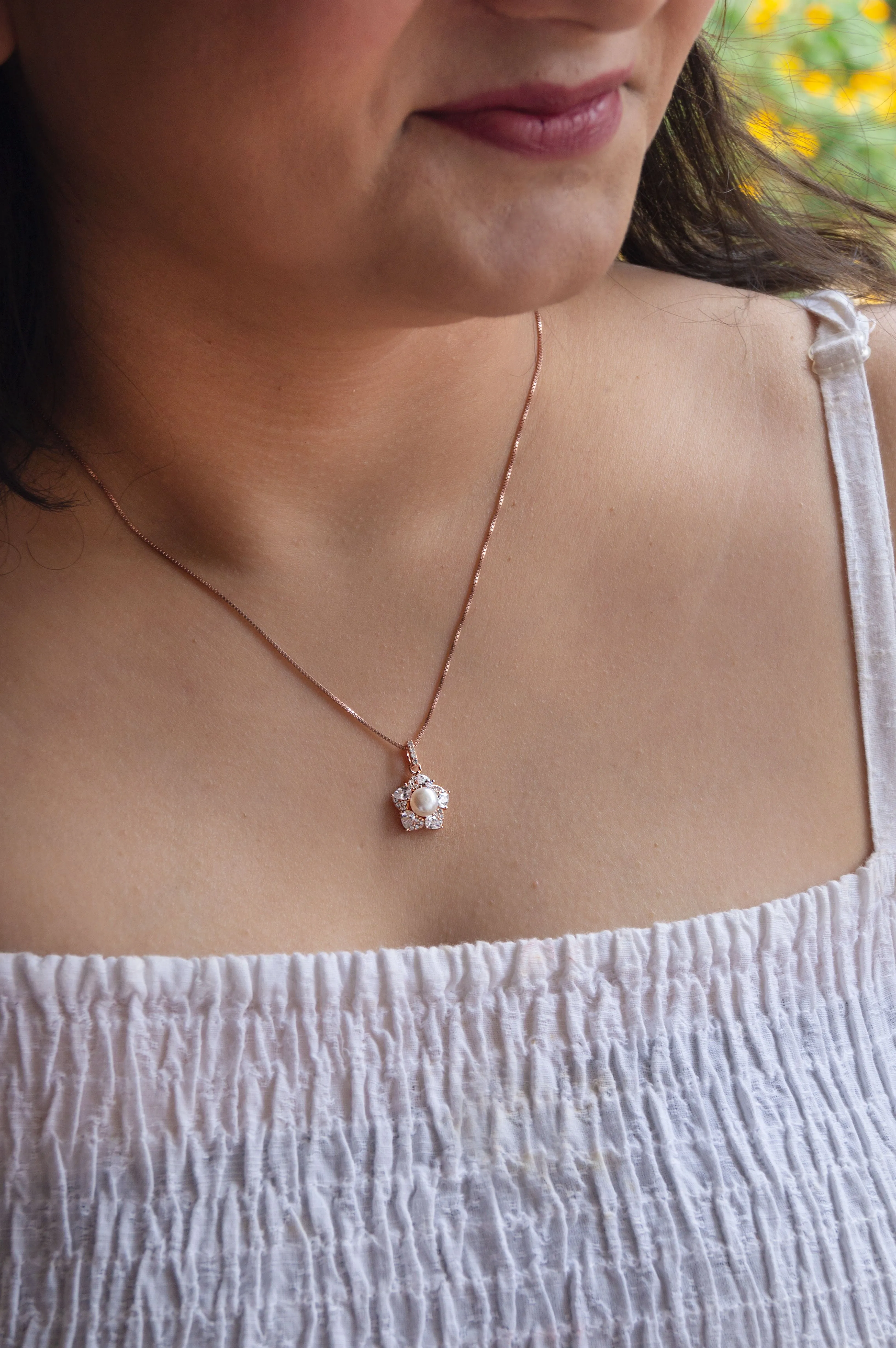 Blooming Pearl Flower Rose Gold Plated Sparkle Sterling Silver Pendant