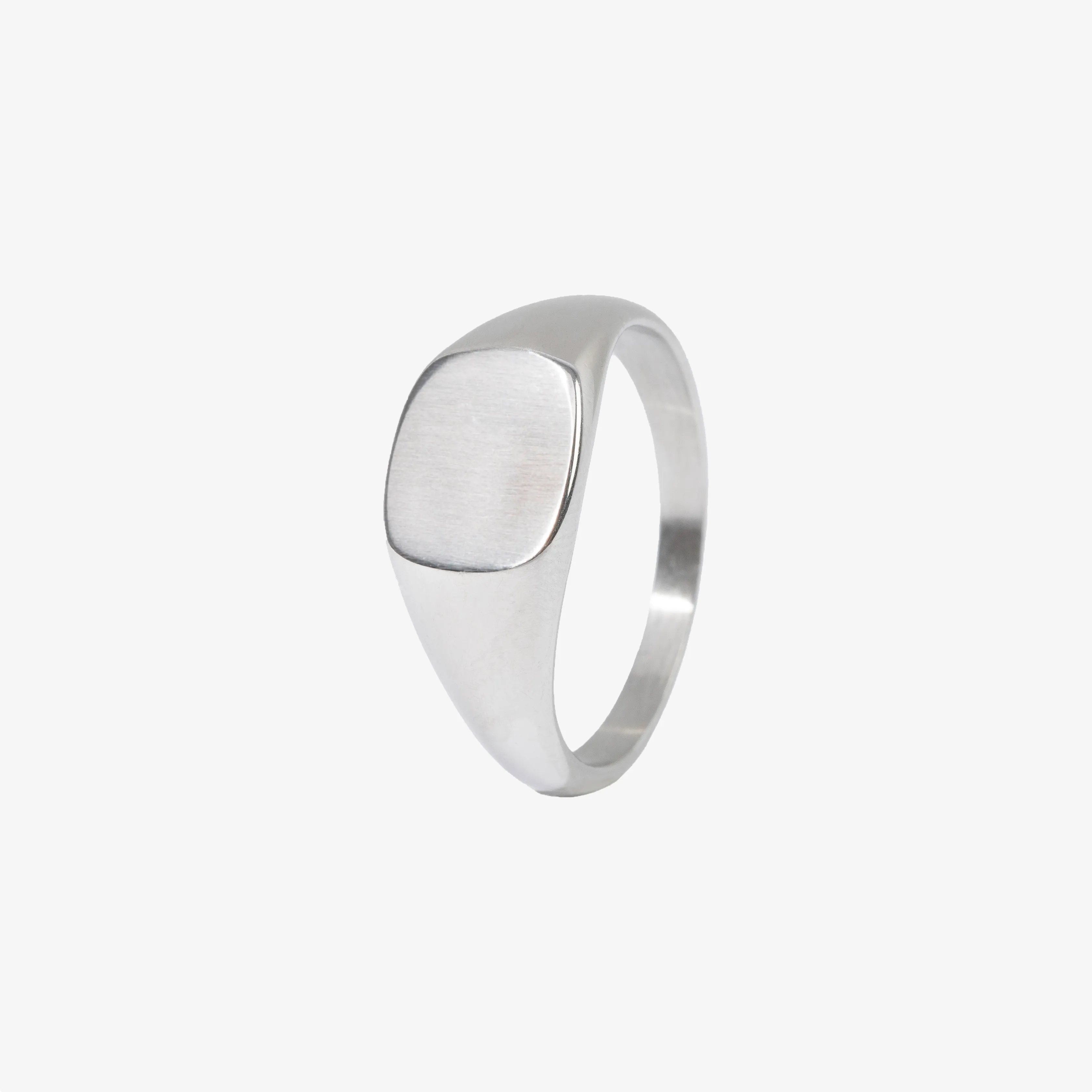 Classic Rounded Signet Ring (Silver)