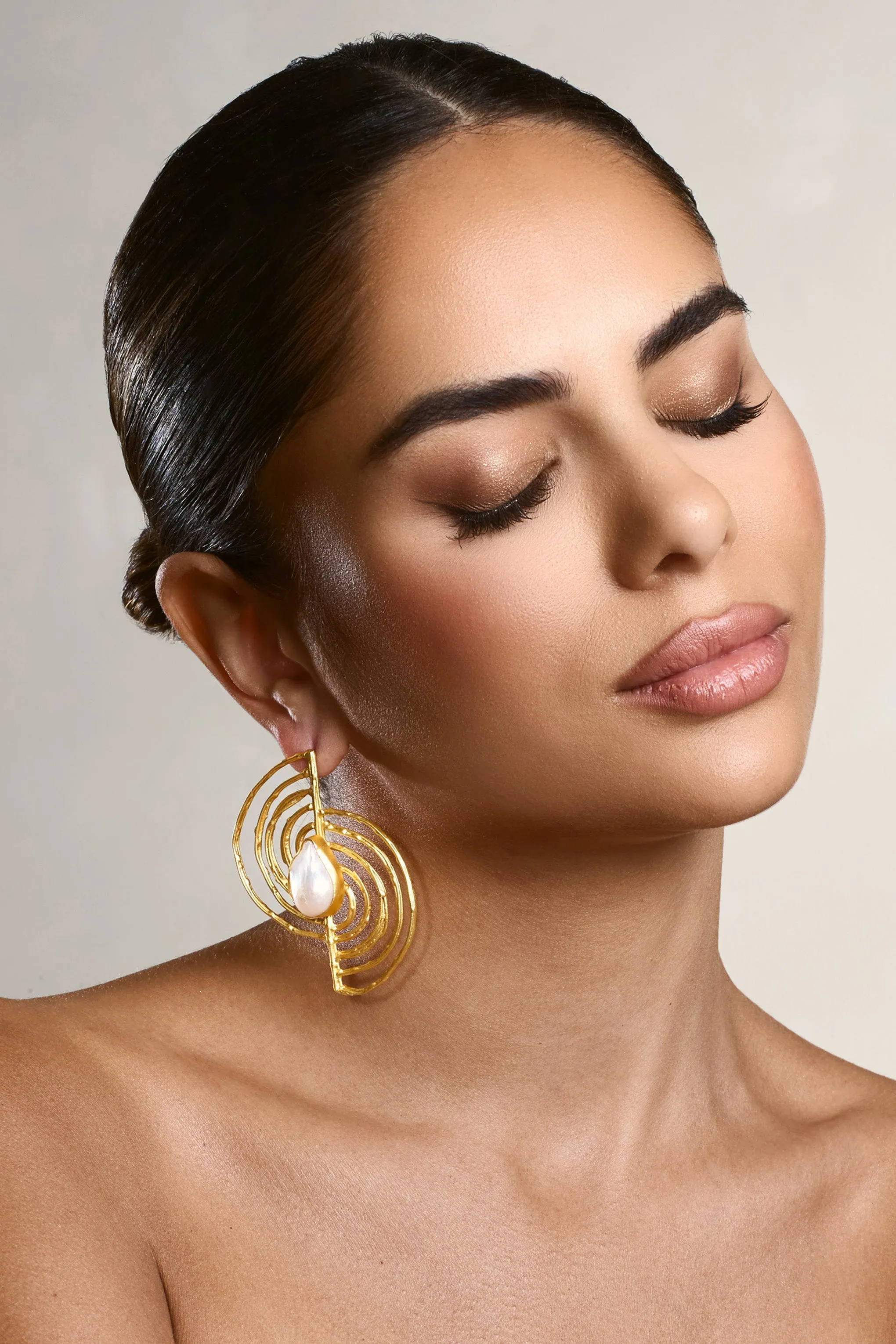 Coastline | Gold Abstract Earrings With Iridescent Shell