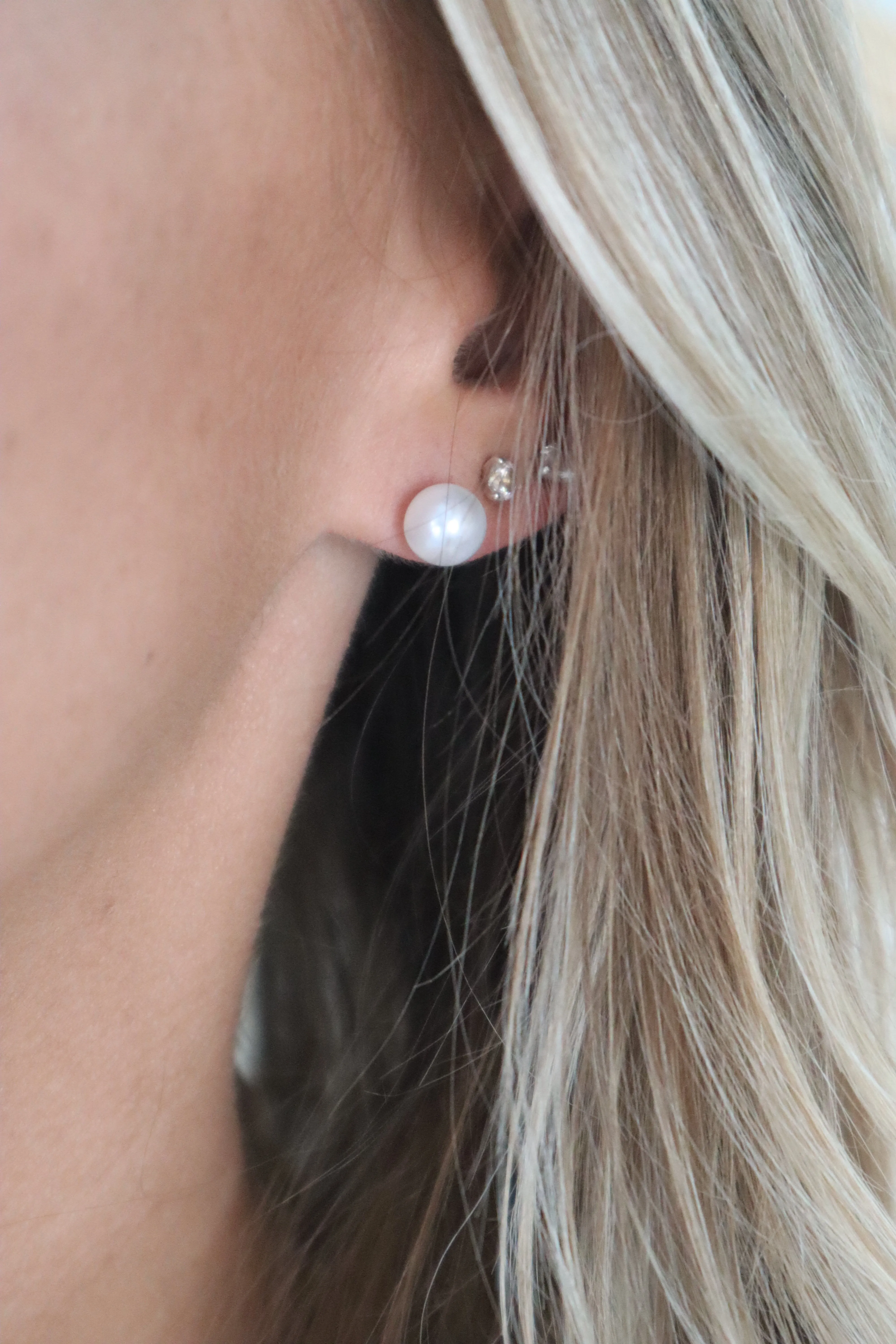 Cove Pearl Studs