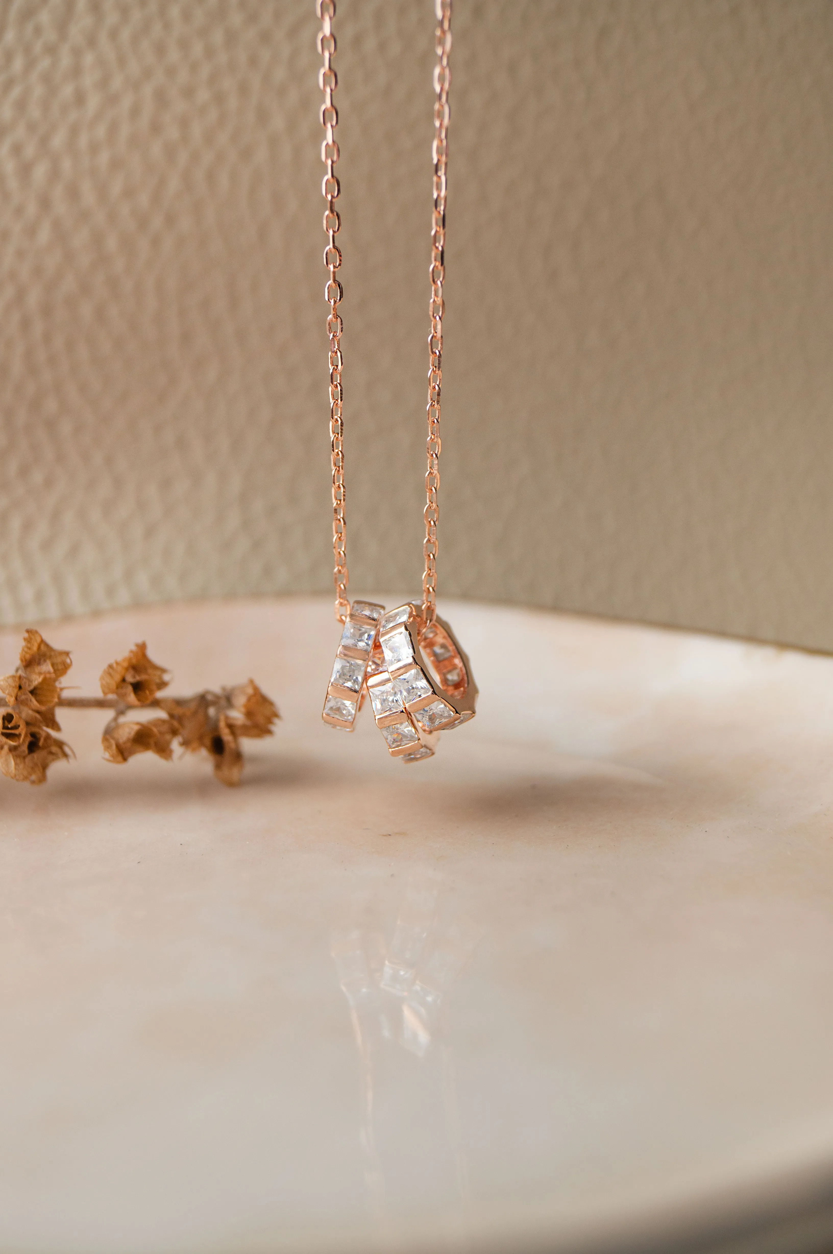 Dancing Sparkle Rings Rose Gold Plated Sterling Silver Chain Necklace