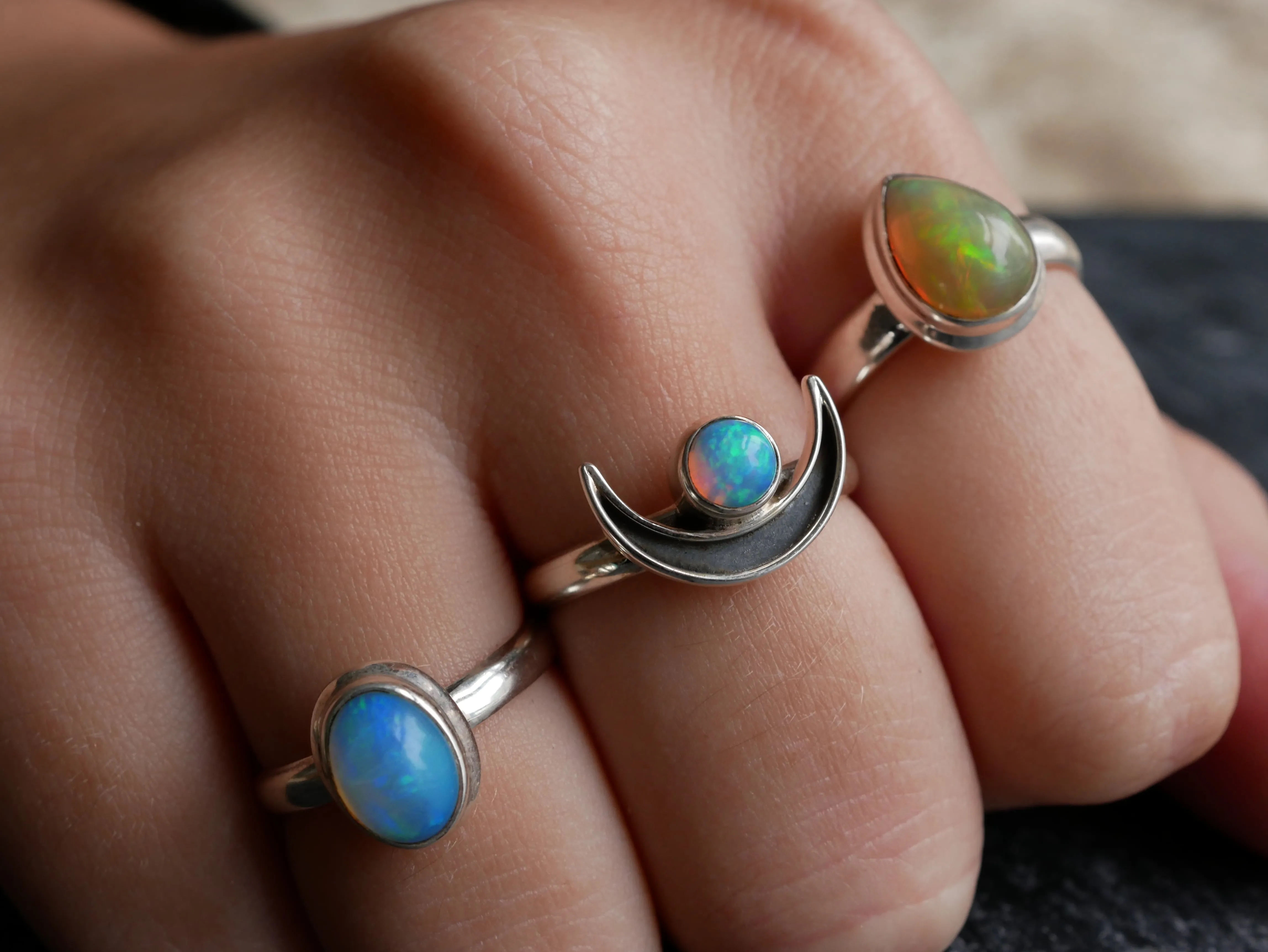 Ethiopian Opal Ari Ring - Oval