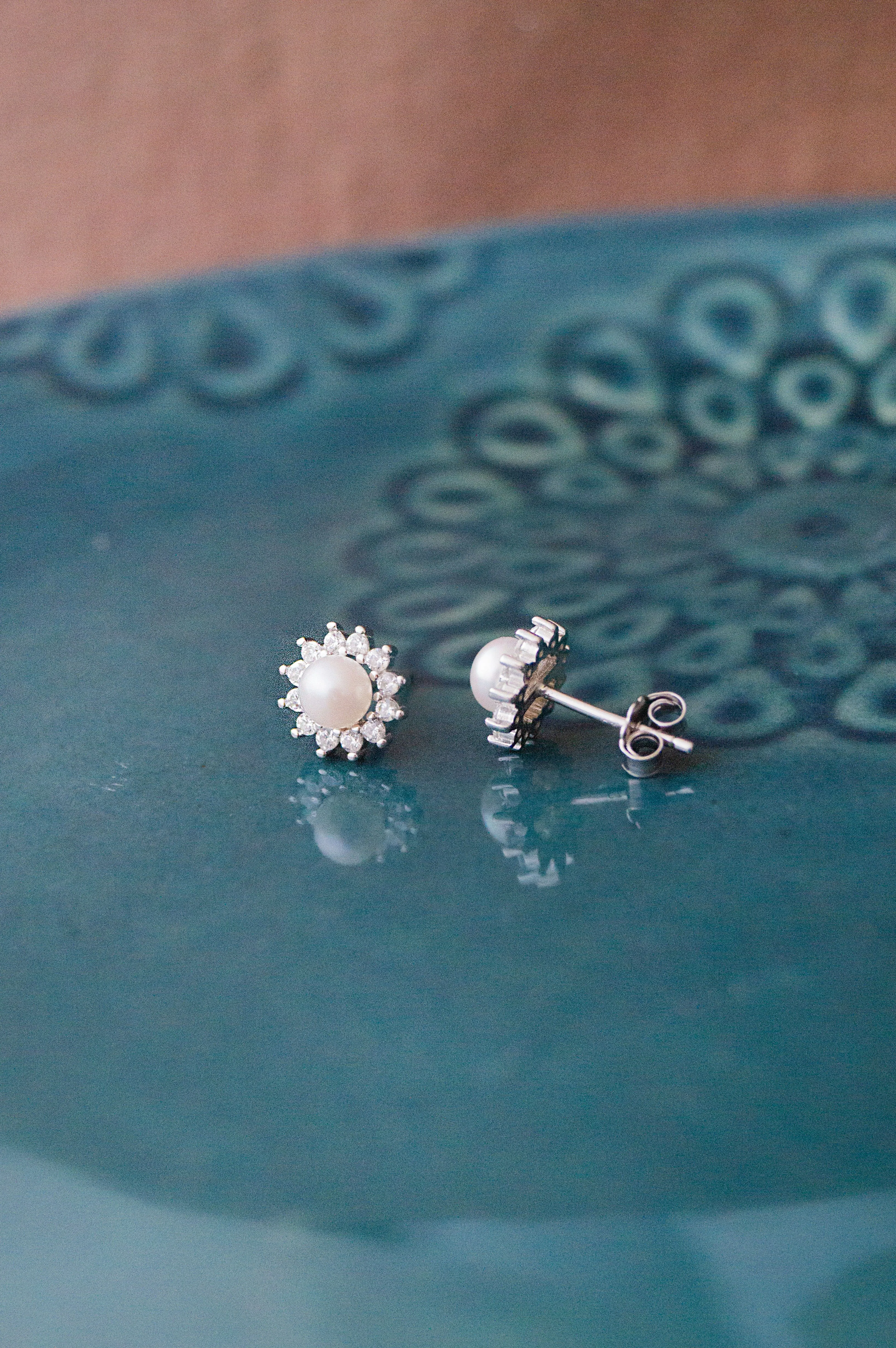 Glowing Pearly Flower Sterling Silver Stud Earrings