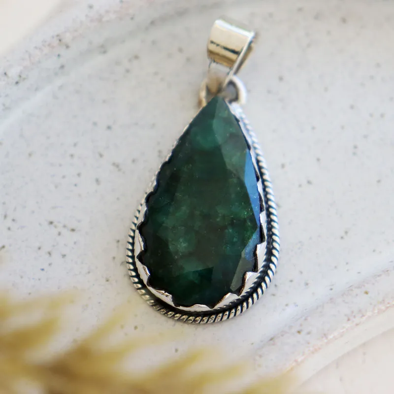 Lotus Emerald Quartz Teardrop Pendant