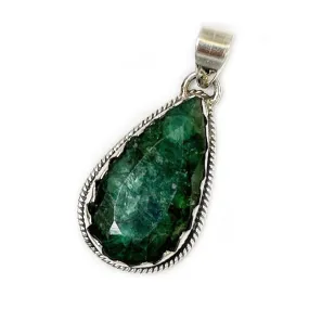 Lotus Emerald Quartz Teardrop Pendant