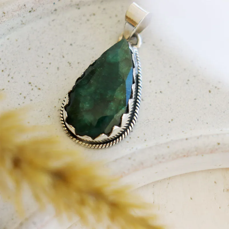 Lotus Emerald Quartz Teardrop Pendant