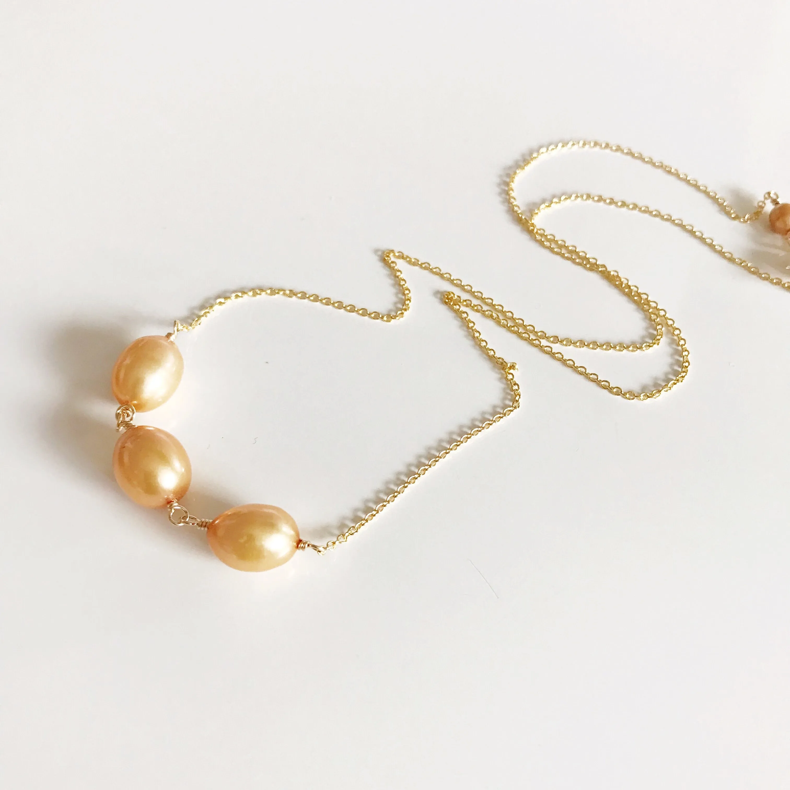 Necklace Maddi - gold  pearls (N155)