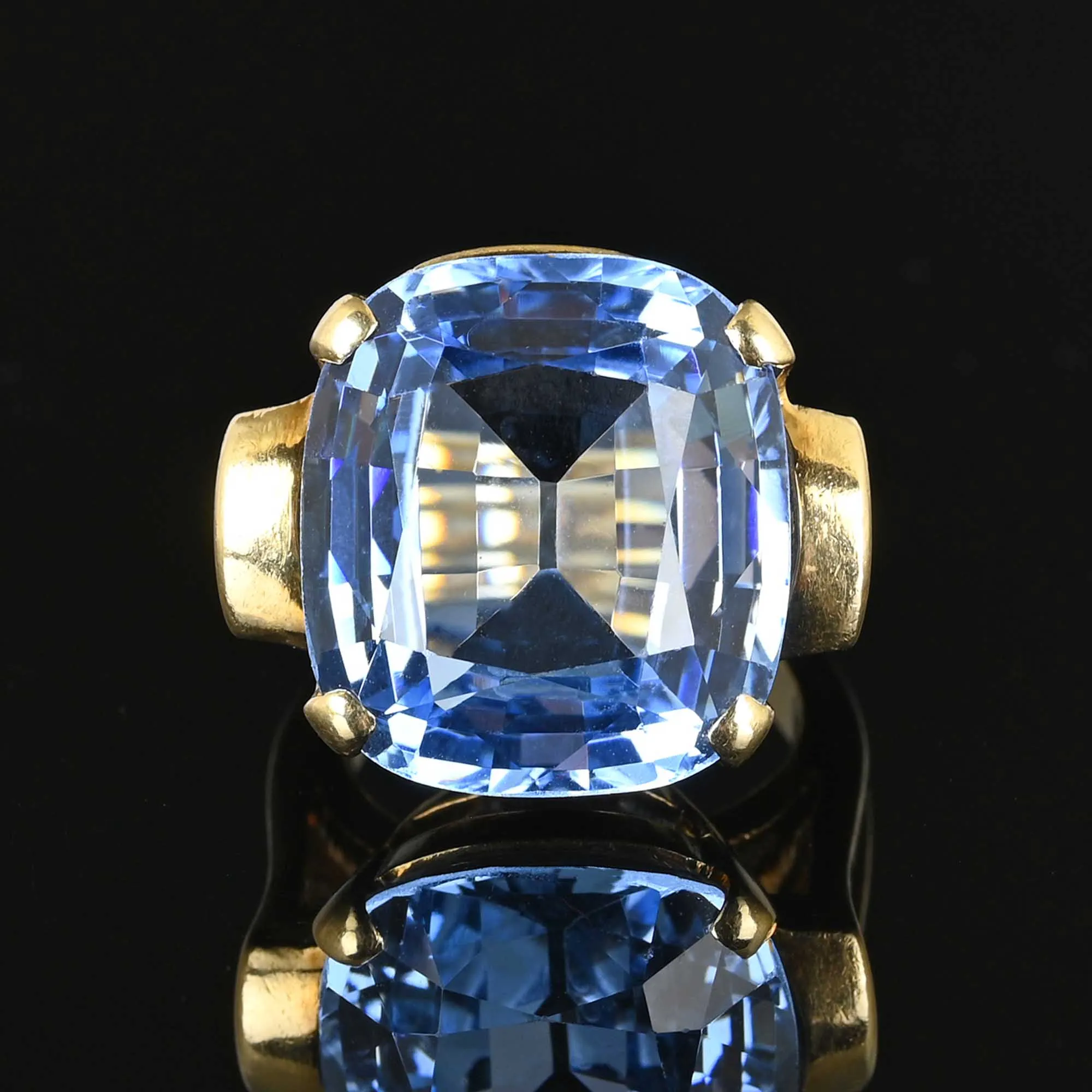 Retro 22 CTW Cushion Cut Blue Topaz Ring in 14K Gold