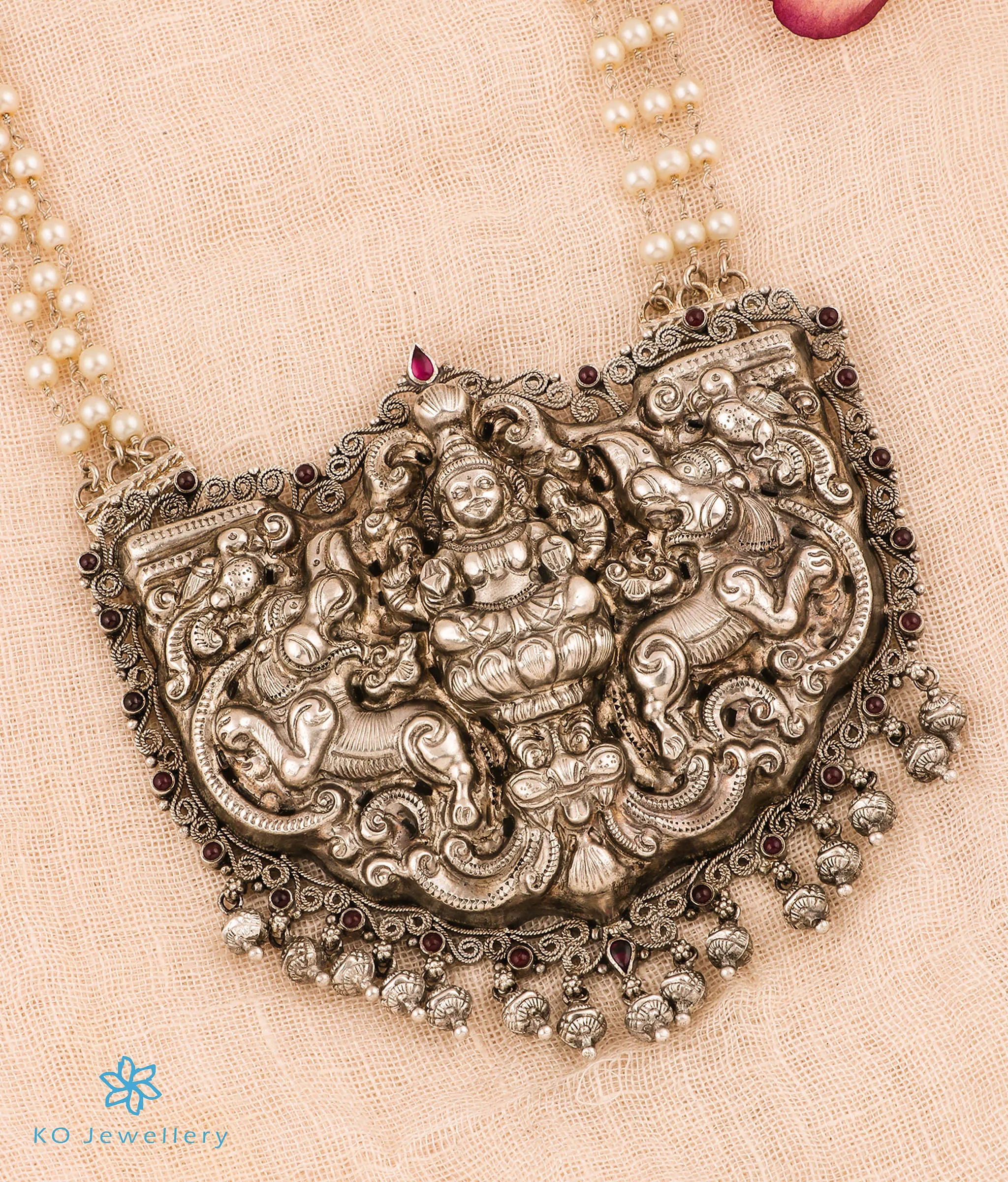 The Mahalakshmi Silver Nakkasi Pearl Necklace