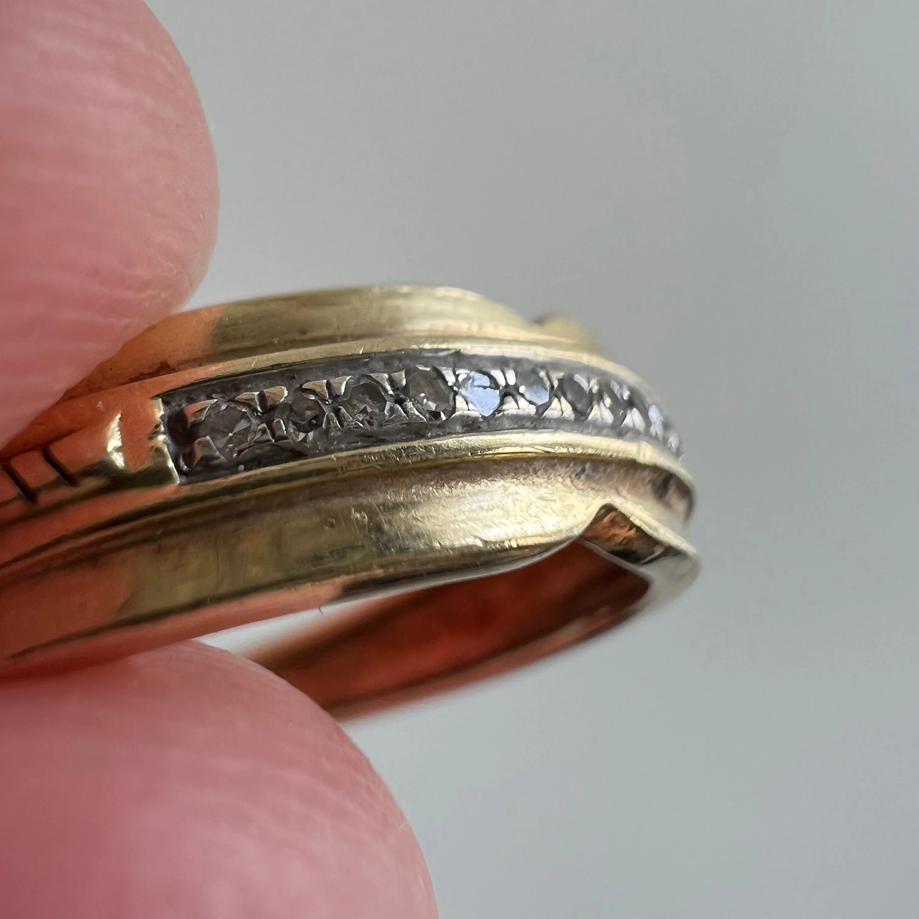 V I N T A G E // boldly delicate / 10k yellow and white gold ring w/ diamonds / size 7.25