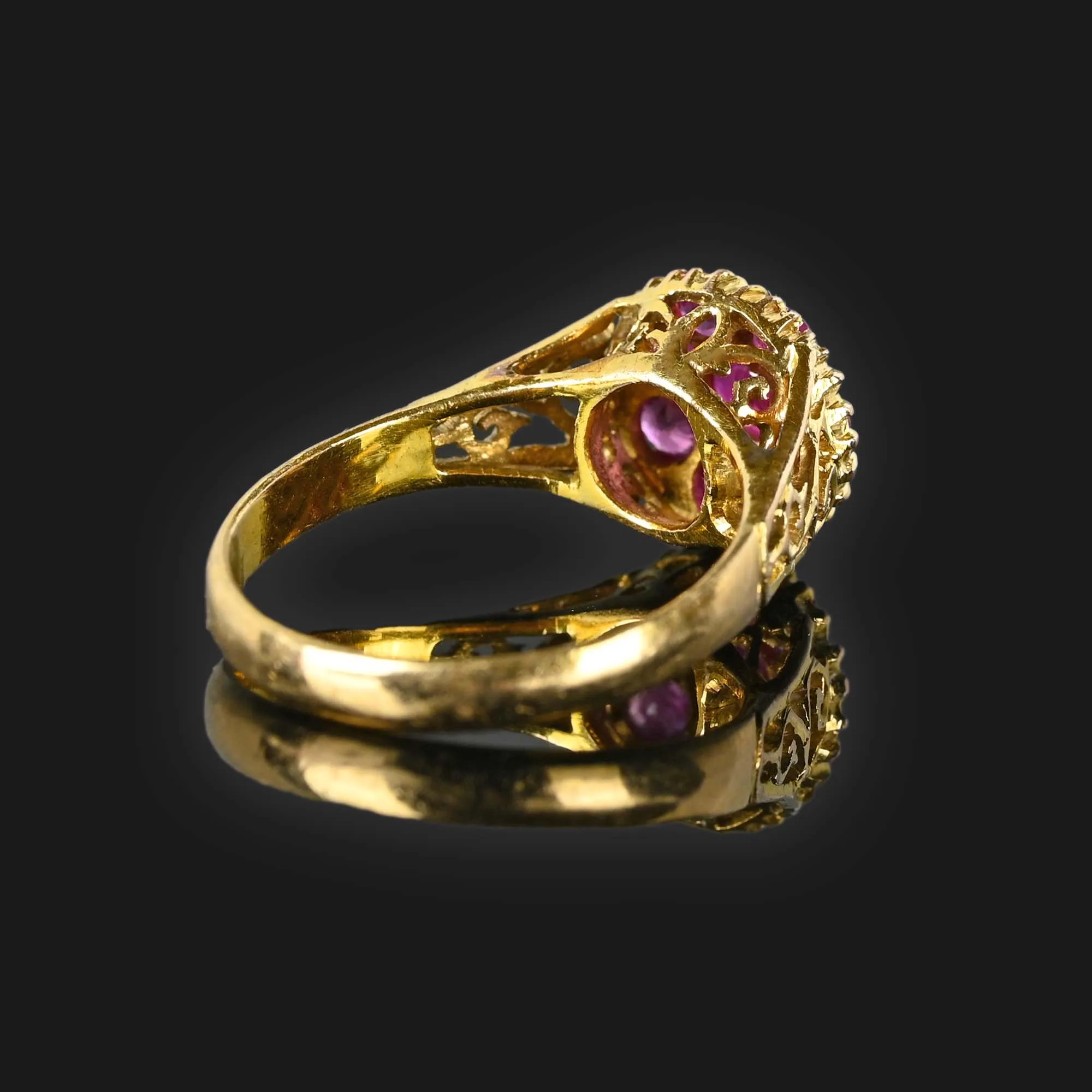 Vintage 14K Gold Filigree Ruby Cluster Ring