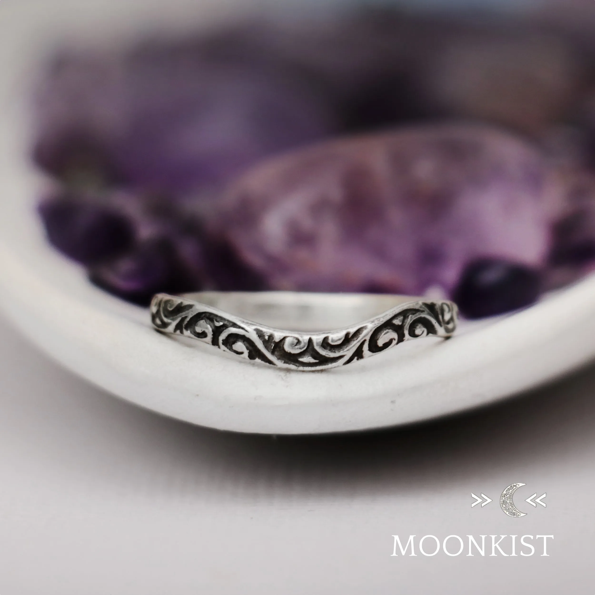 Vintage Curved Silver Flourish Wedding Band | Moonkist Designs